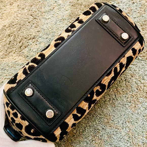 EUC Louis Vuitton Limited Edition Stephen Sprouse Leopard Chenille Baby Bag - Picture 10 of 17